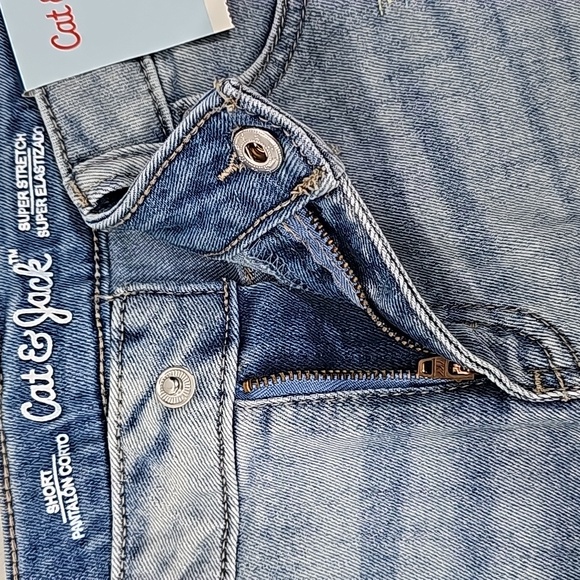 Cat & Jack Adjustable Waist Jean Shorts with patches Size 10/12 - Picture 6 of 9